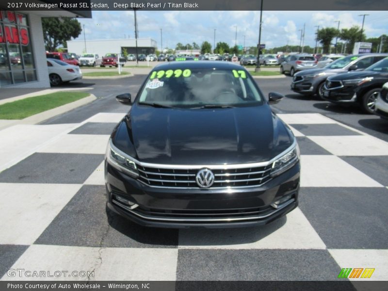 Deep Black Pearl / Titan Black 2017 Volkswagen Passat SEL Sedan