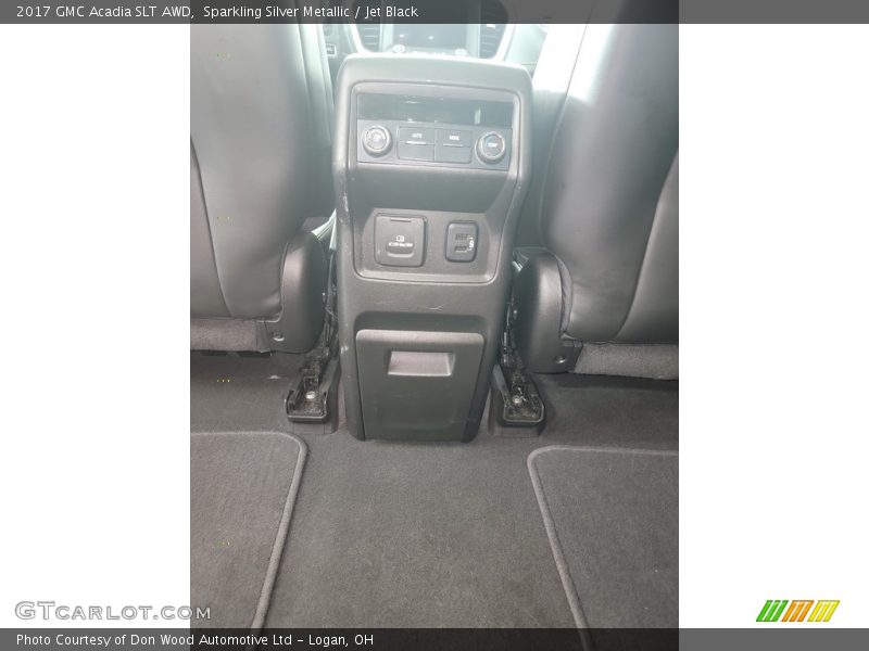 Sparkling Silver Metallic / Jet Black 2017 GMC Acadia SLT AWD