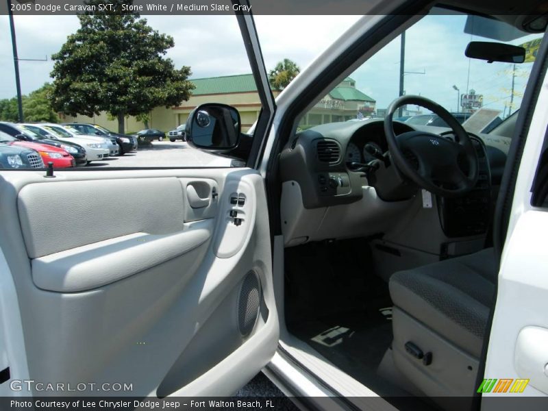 Stone White / Medium Slate Gray 2005 Dodge Caravan SXT