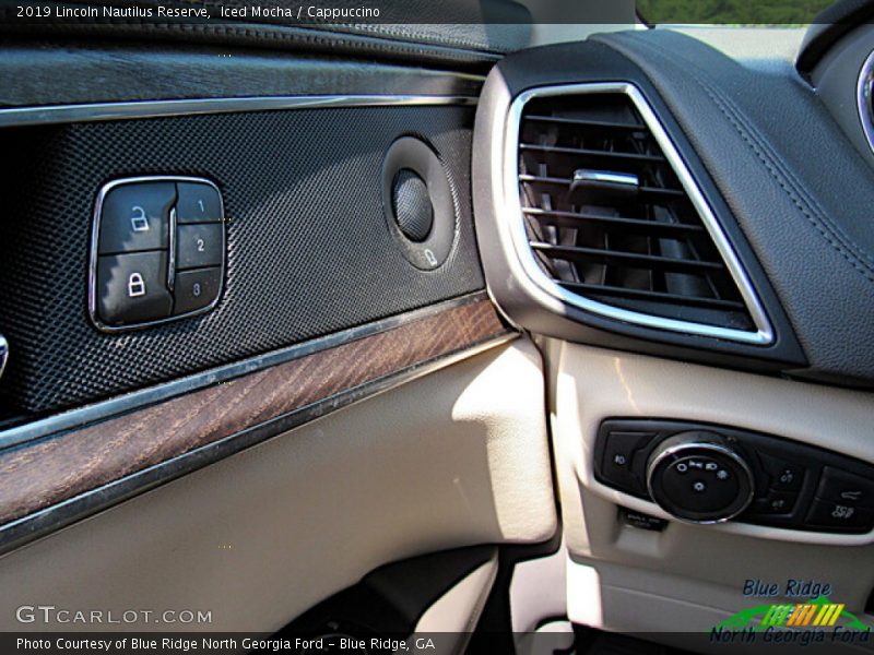 Iced Mocha / Cappuccino 2019 Lincoln Nautilus Reserve