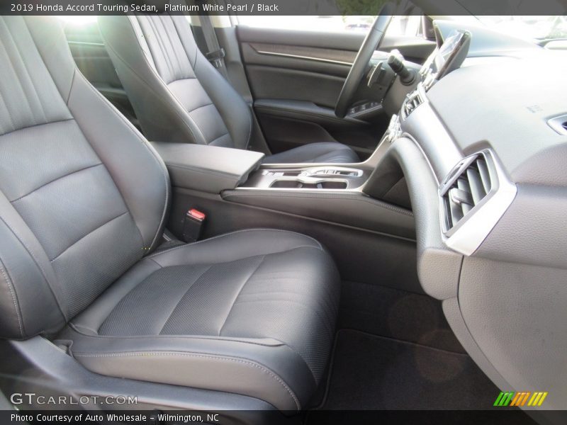 Platinum White Pearl / Black 2019 Honda Accord Touring Sedan
