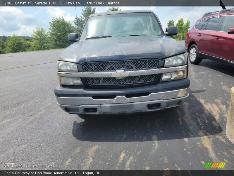 Black / Dark Charcoal 2005 Chevrolet Silverado 1500 LS Crew Cab