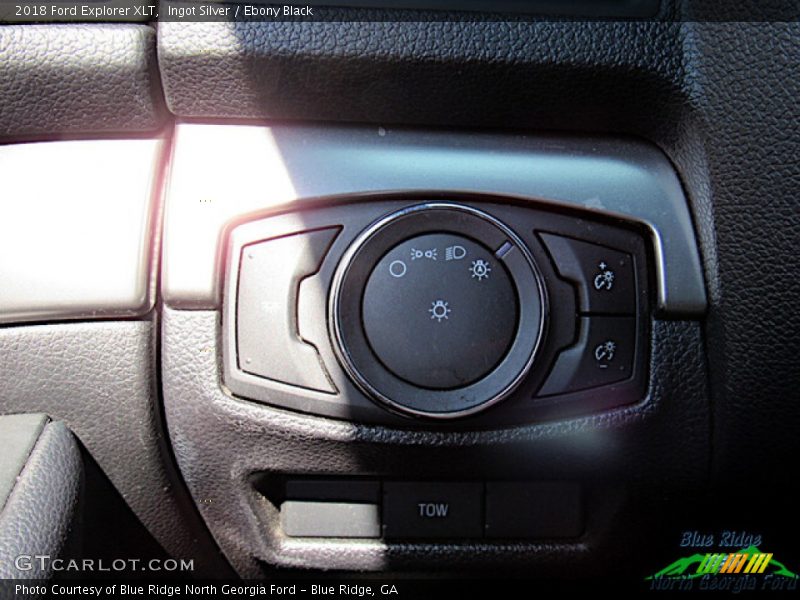 Ingot Silver / Ebony Black 2018 Ford Explorer XLT
