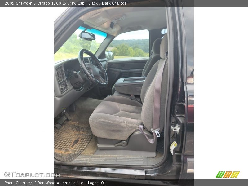 Black / Dark Charcoal 2005 Chevrolet Silverado 1500 LS Crew Cab