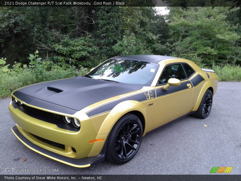 Gold Rush / Black 2021 Dodge Challenger R/T Scat Pack Widebody