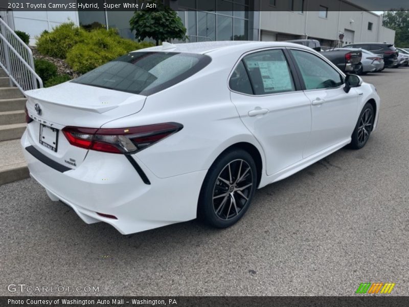 Super White / Ash 2021 Toyota Camry SE Hybrid