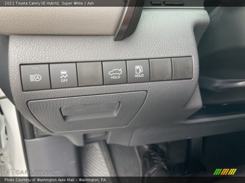 Super White / Ash 2021 Toyota Camry SE Hybrid