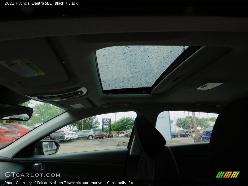 Black / Black 2022 Hyundai Elantra SEL