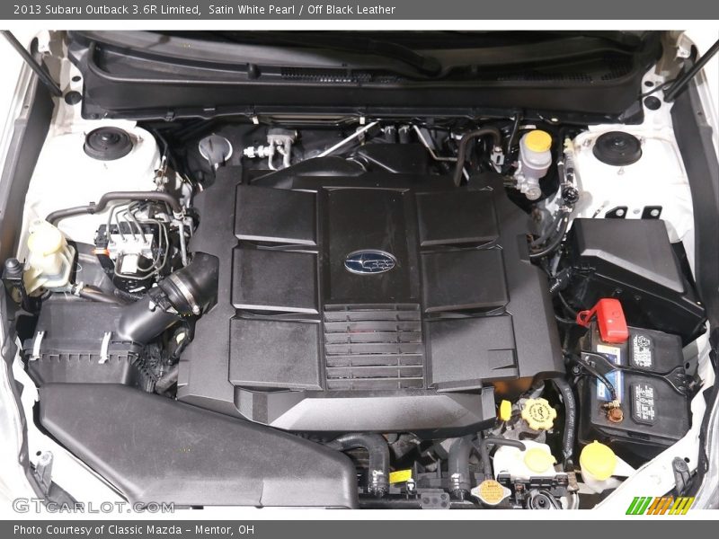 Satin White Pearl / Off Black Leather 2013 Subaru Outback 3.6R Limited