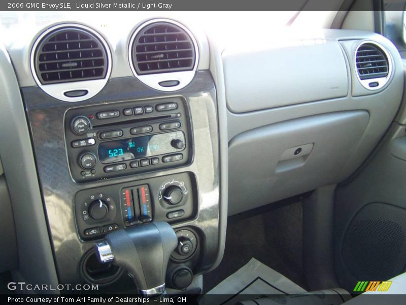 Liquid Silver Metallic / Light Gray 2006 GMC Envoy SLE