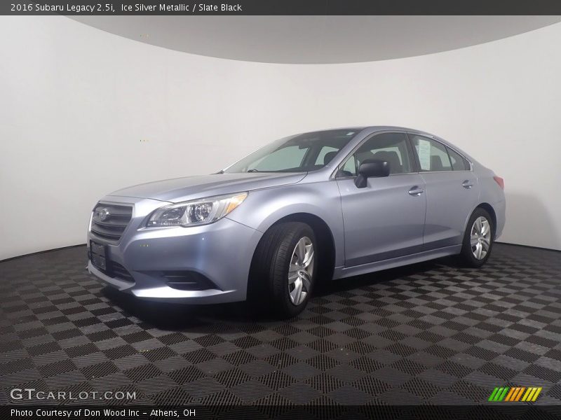 Ice Silver Metallic / Slate Black 2016 Subaru Legacy 2.5i