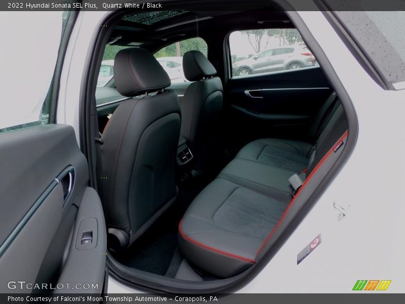 Quartz White / Black 2022 Hyundai Sonata SEL Plus