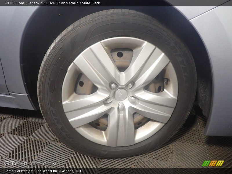 Ice Silver Metallic / Slate Black 2016 Subaru Legacy 2.5i