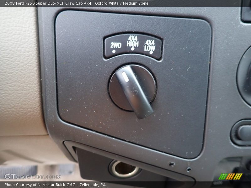Oxford White / Medium Stone 2008 Ford F250 Super Duty XLT Crew Cab 4x4