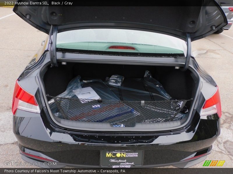 Black / Gray 2022 Hyundai Elantra SEL