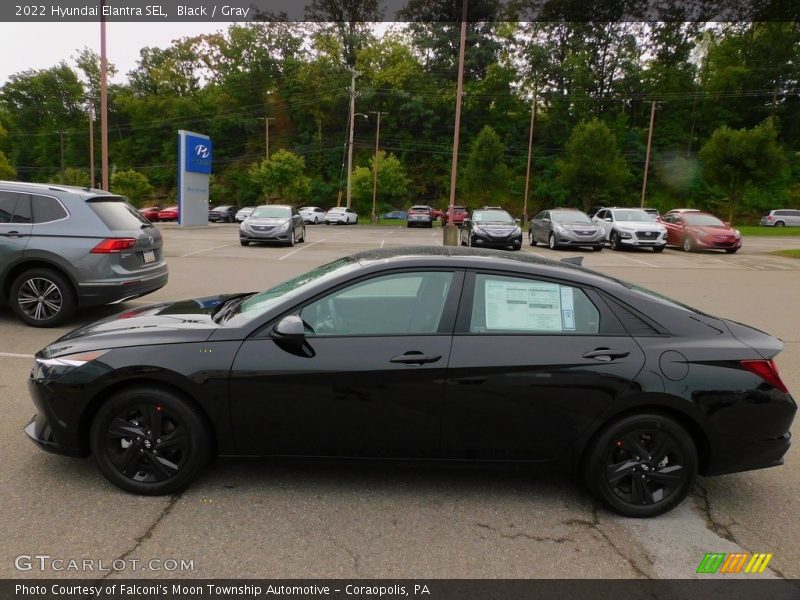 Black / Gray 2022 Hyundai Elantra SEL