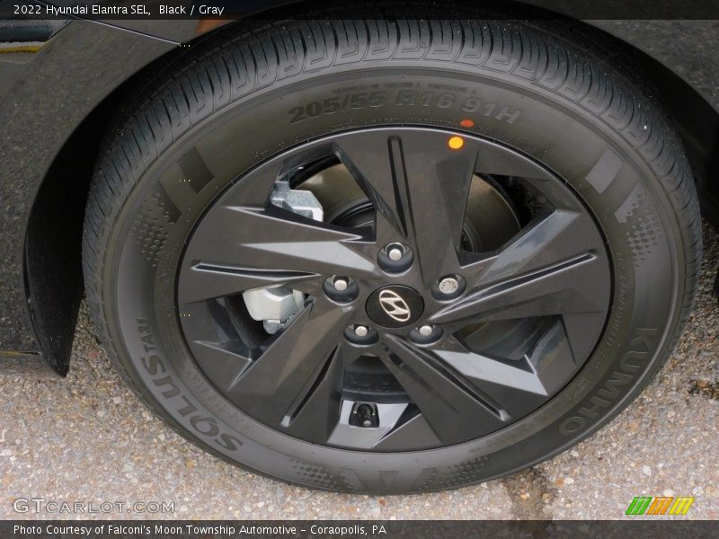 Black / Gray 2022 Hyundai Elantra SEL