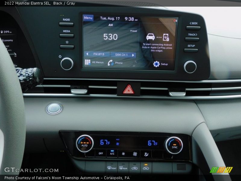 Black / Gray 2022 Hyundai Elantra SEL