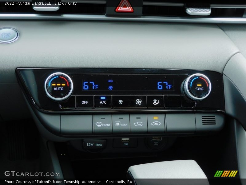 Black / Gray 2022 Hyundai Elantra SEL