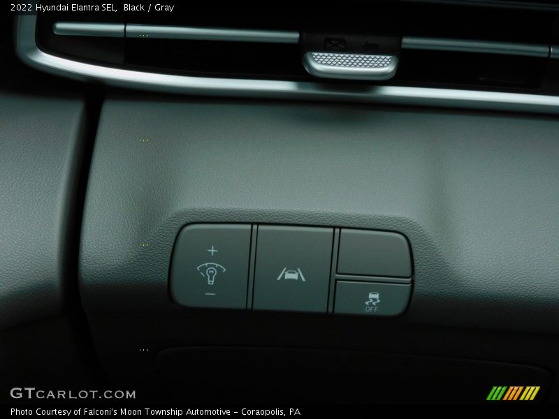 Black / Gray 2022 Hyundai Elantra SEL