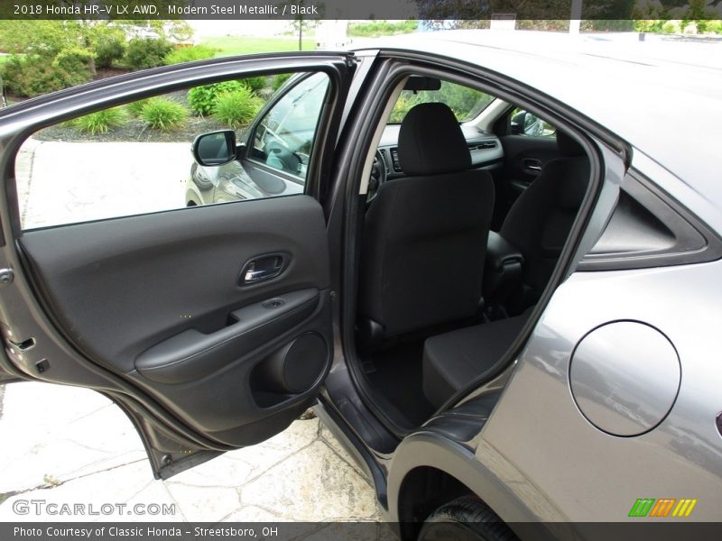 Modern Steel Metallic / Black 2018 Honda HR-V LX AWD