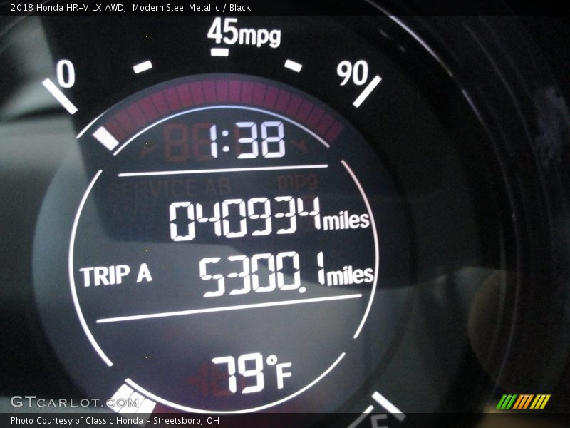 Modern Steel Metallic / Black 2018 Honda HR-V LX AWD