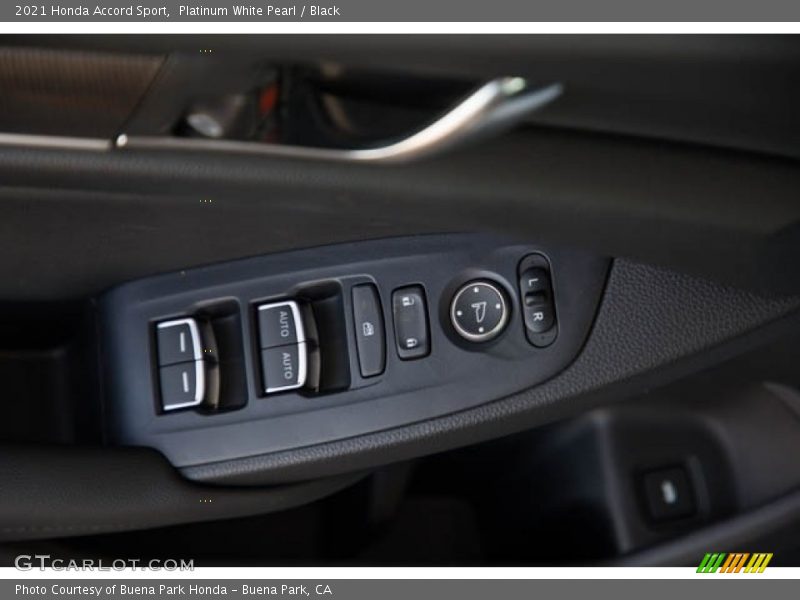 Platinum White Pearl / Black 2021 Honda Accord Sport