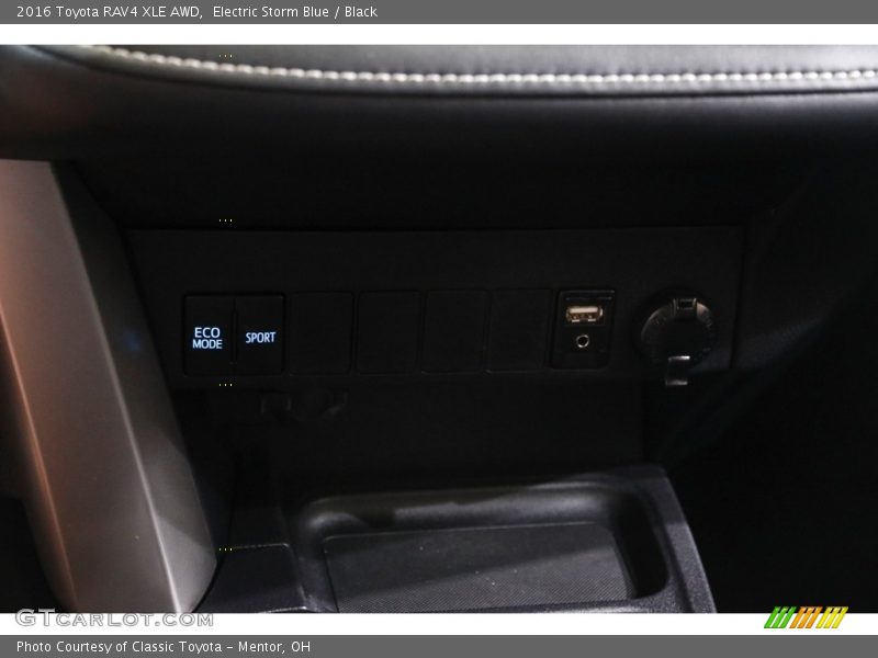 Electric Storm Blue / Black 2016 Toyota RAV4 XLE AWD