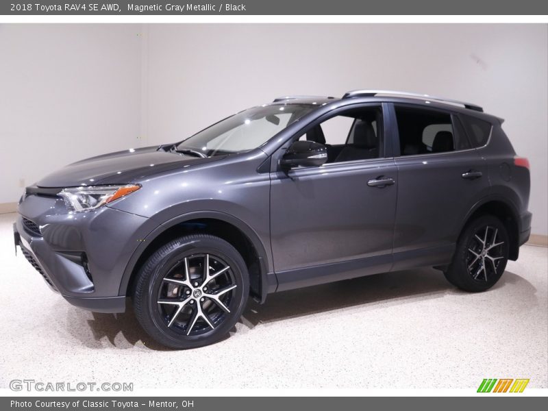 Magnetic Gray Metallic / Black 2018 Toyota RAV4 SE AWD