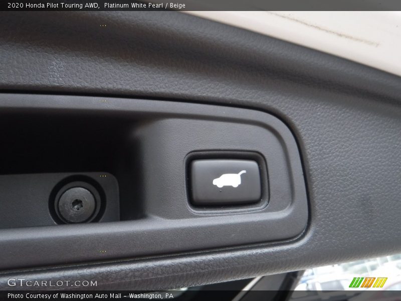 Platinum White Pearl / Beige 2020 Honda Pilot Touring AWD