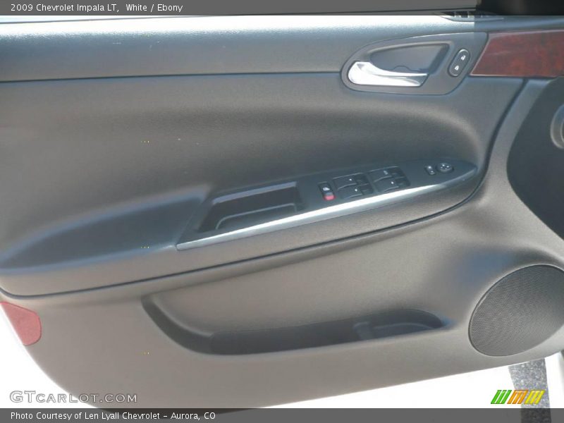 White / Ebony 2009 Chevrolet Impala LT