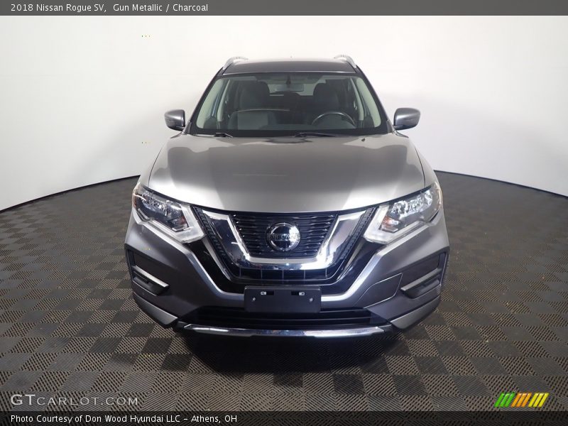 Gun Metallic / Charcoal 2018 Nissan Rogue SV