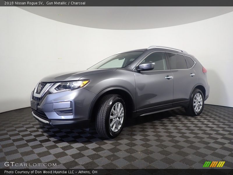 Gun Metallic / Charcoal 2018 Nissan Rogue SV