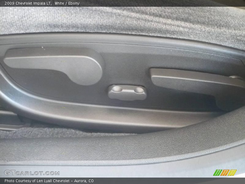 White / Ebony 2009 Chevrolet Impala LT