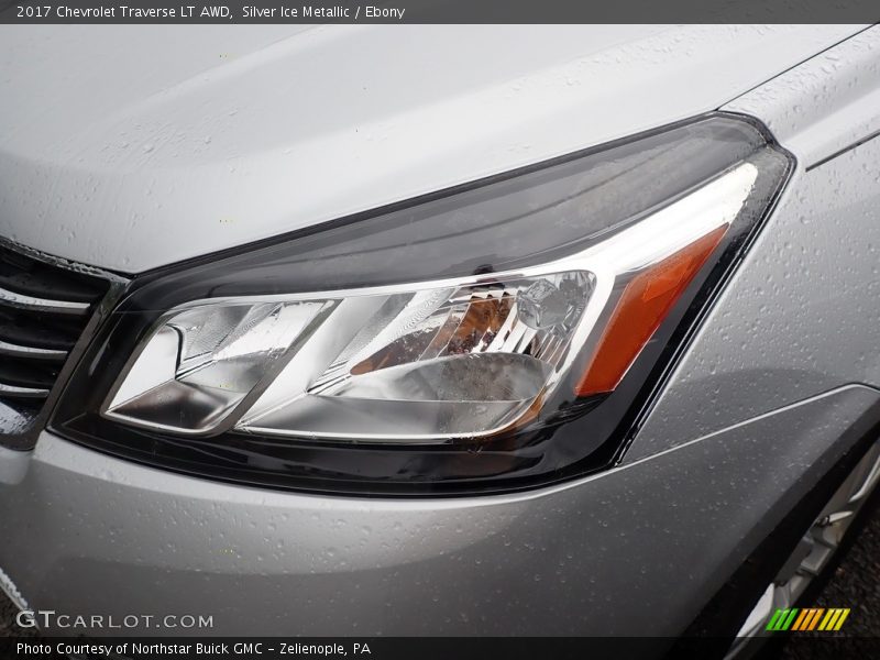 Silver Ice Metallic / Ebony 2017 Chevrolet Traverse LT AWD