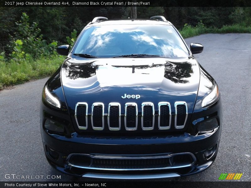  2017 Cherokee Overland 4x4 Diamond Black Crystal Pearl