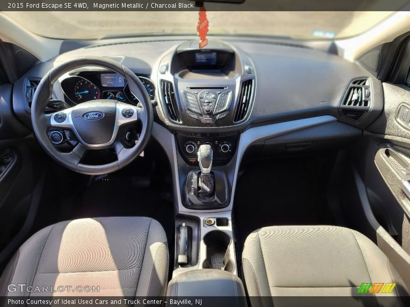 Magnetic Metallic / Charcoal Black 2015 Ford Escape SE 4WD