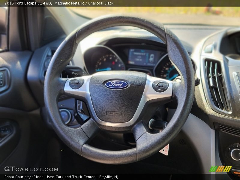 Magnetic Metallic / Charcoal Black 2015 Ford Escape SE 4WD