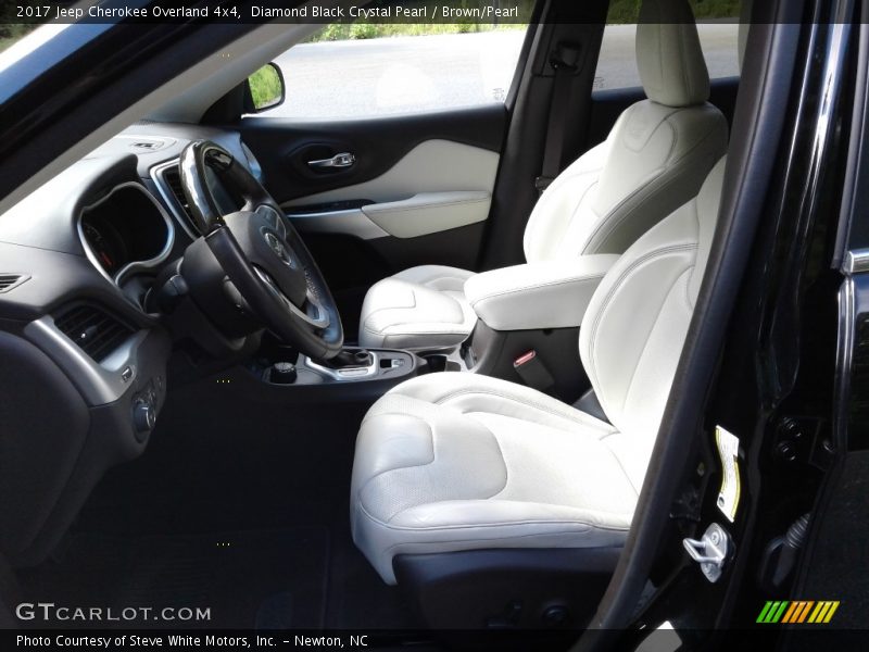 Front Seat of 2017 Cherokee Overland 4x4