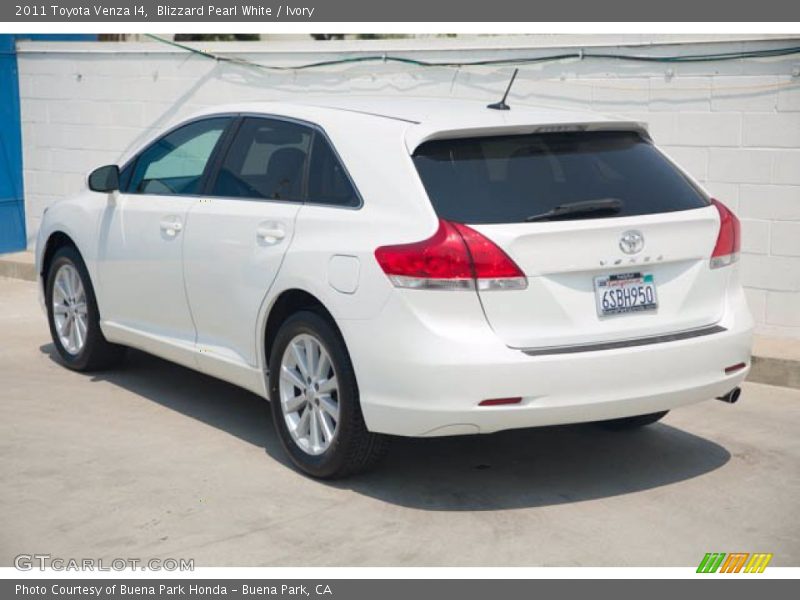 Blizzard Pearl White / Ivory 2011 Toyota Venza I4