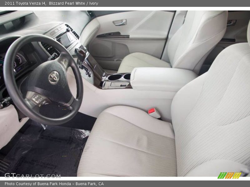 Blizzard Pearl White / Ivory 2011 Toyota Venza I4