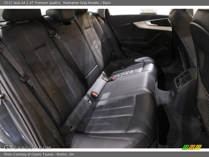 Manhattan Gray Metallic / Black 2017 Audi A4 2.0T Premium quattro
