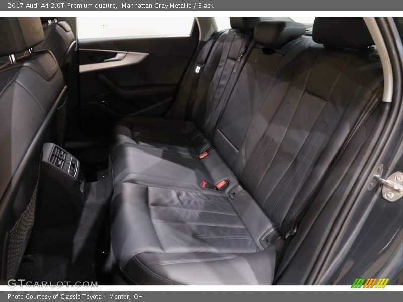 Manhattan Gray Metallic / Black 2017 Audi A4 2.0T Premium quattro