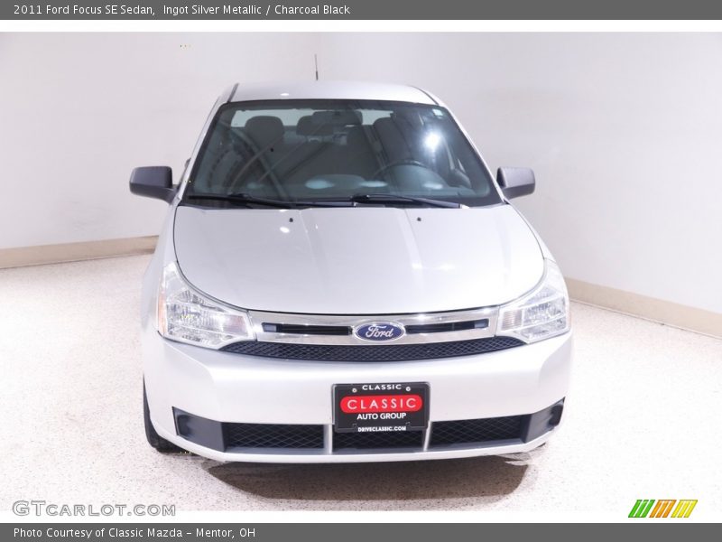 Ingot Silver Metallic / Charcoal Black 2011 Ford Focus SE Sedan