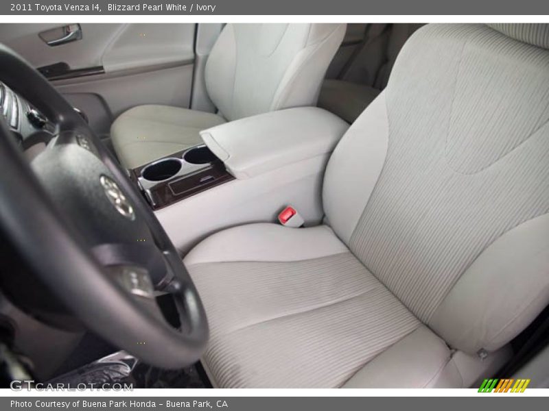 Blizzard Pearl White / Ivory 2011 Toyota Venza I4