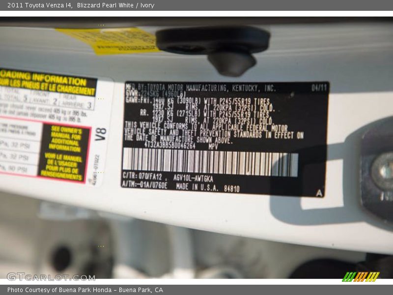 Blizzard Pearl White / Ivory 2011 Toyota Venza I4