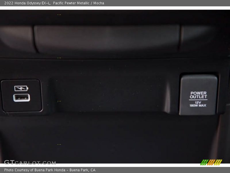 Pacific Pewter Metallic / Mocha 2022 Honda Odyssey EX-L