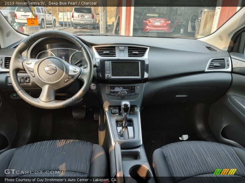 Deep Blue Pearl / Charcoal 2019 Nissan Sentra SV