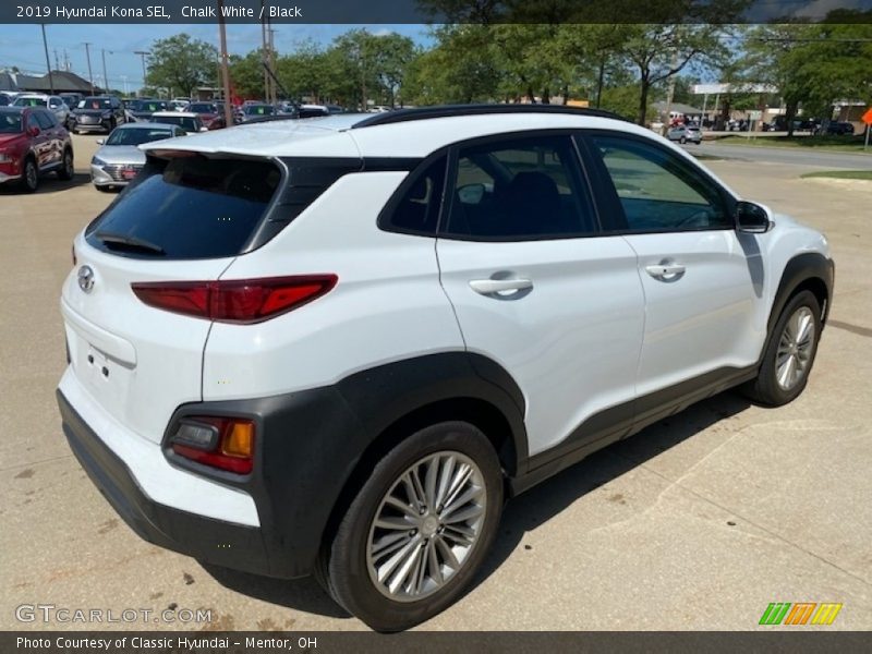 Chalk White / Black 2019 Hyundai Kona SEL