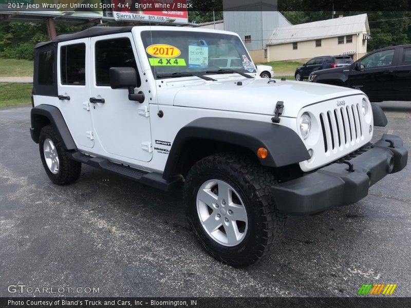 Bright White / Black 2017 Jeep Wrangler Unlimited Sport 4x4